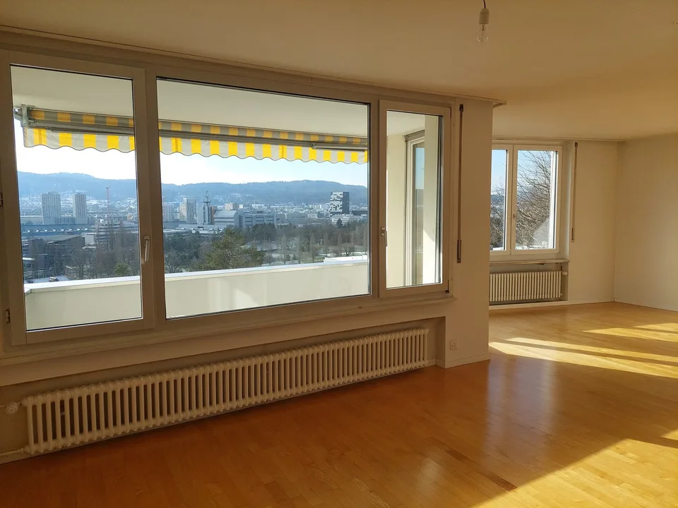 Location jusqu'au 30.06.2027 – appartement 5,5 pièces avec vue panoramique sur Zurich