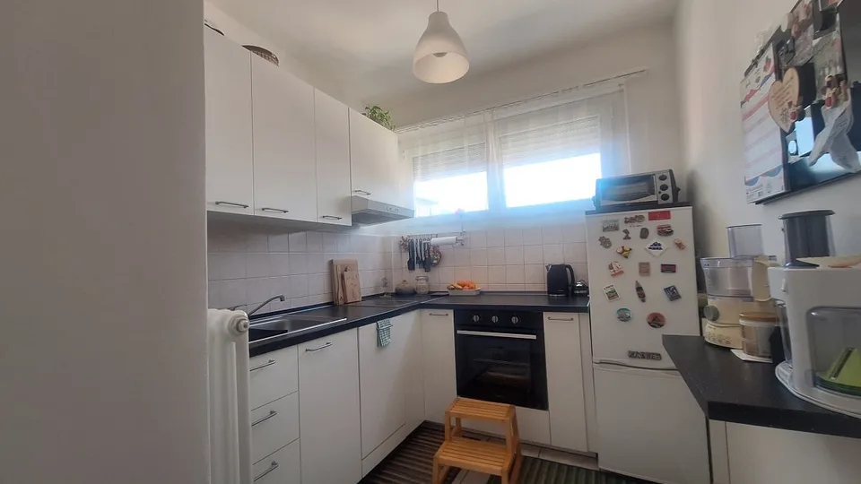Lugano Center, Bright Apartment with Terrace, Basement