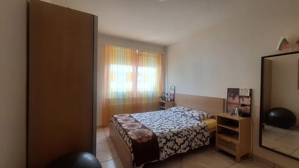 Lugano Center, Bright Apartment with Terrace, Basement