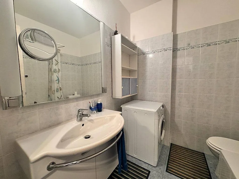 Lugano Center, Bright Apartment with Terrace, Basement