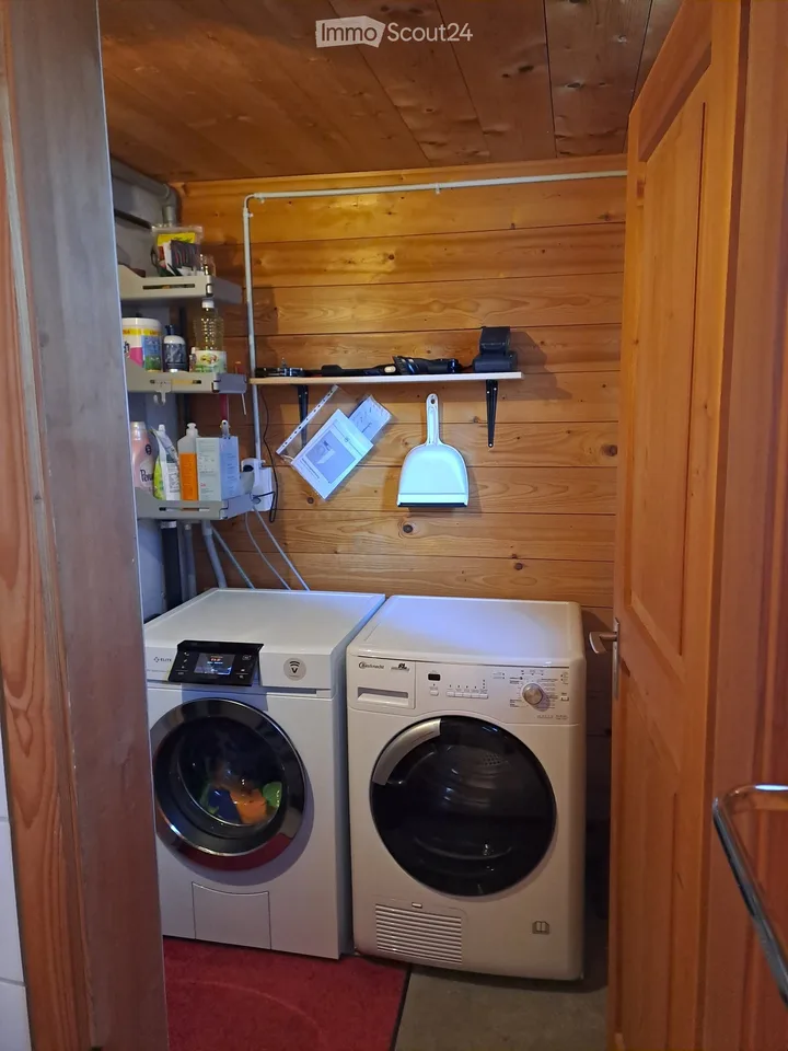 Charmant, moderne et très calme appartement-maisonnette de 4,5 pièces à Oberhelfenschwil