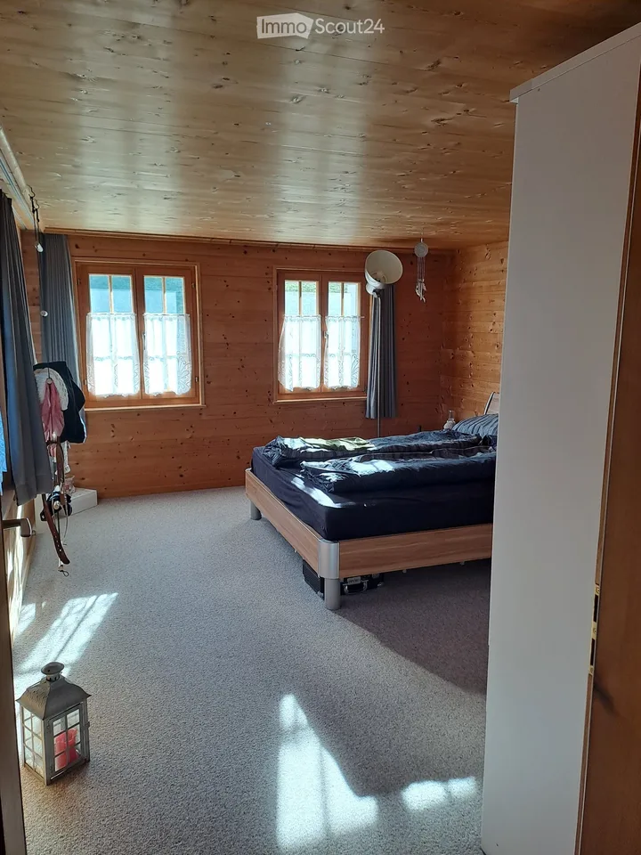 Charmant, moderne et très calme appartement-maisonnette de 4,5 pièces à Oberhelfenschwil