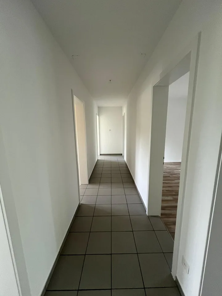 Appartement attractif de 4,5 pièces à louer à Sevelen !