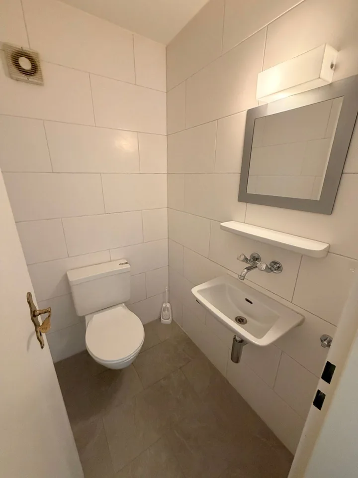 Bright 4.5-room apartment with balcony and beautiful view in Frasnacht