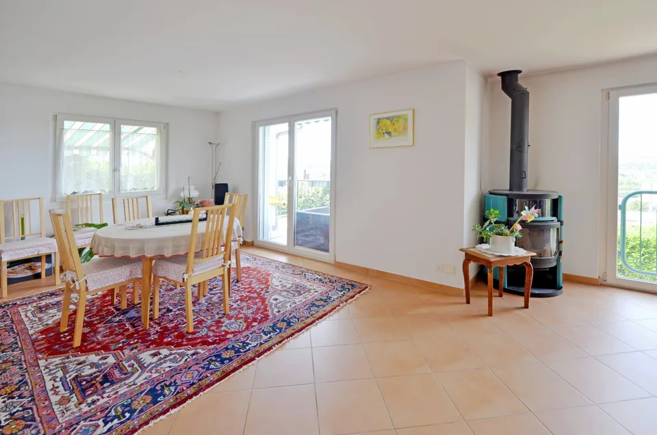 Maison de famille avec une belle vue et beaucoup d'espace à Münchenstein