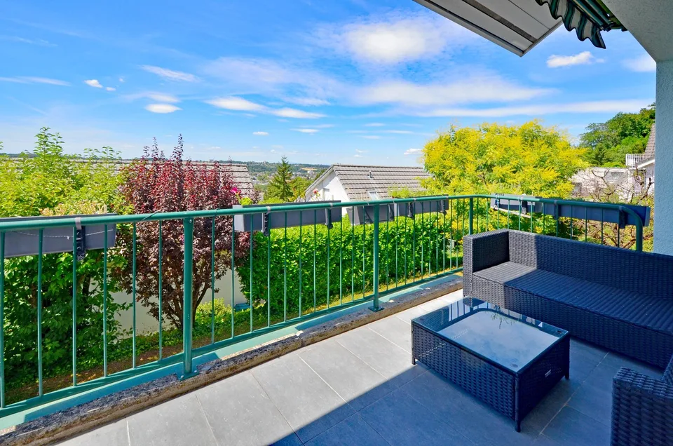 Maison de famille avec une belle vue et beaucoup d'espace à Münchenstein