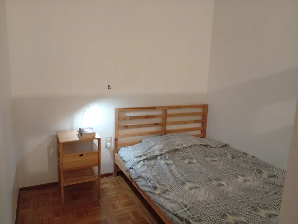 Subentro per monolocale (parzialmente ammobiliato)
