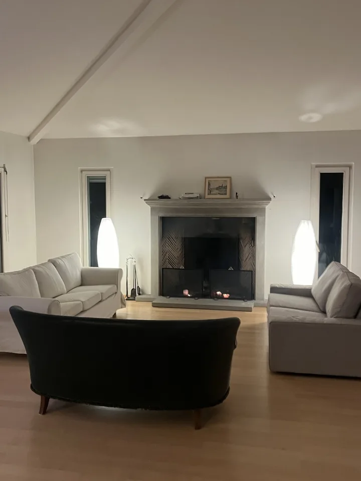 Room In Shared Villa