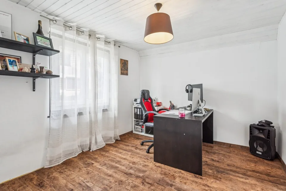 Proprietà individuale in un quartiere ricercato della città di Bull