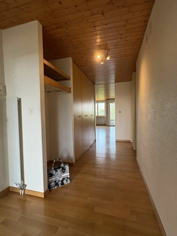 Grosszügige 3 1/2-Zimmerwohnung inkl. Autoeinstellplatz zu verkaufen!
