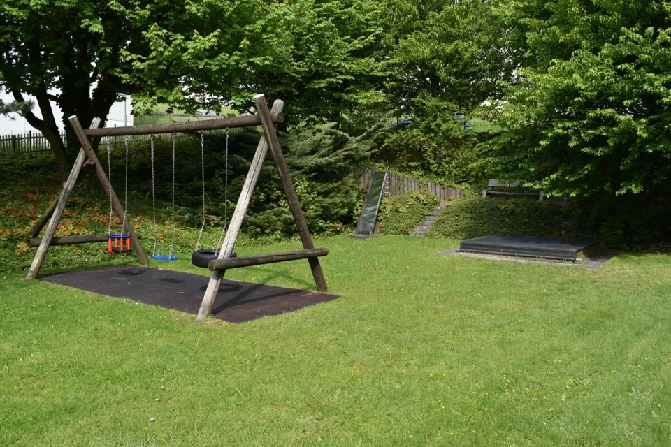 Grosszügige 3 1/2-Zimmerwohnung inkl. Autoeinstellplatz zu verkaufen!