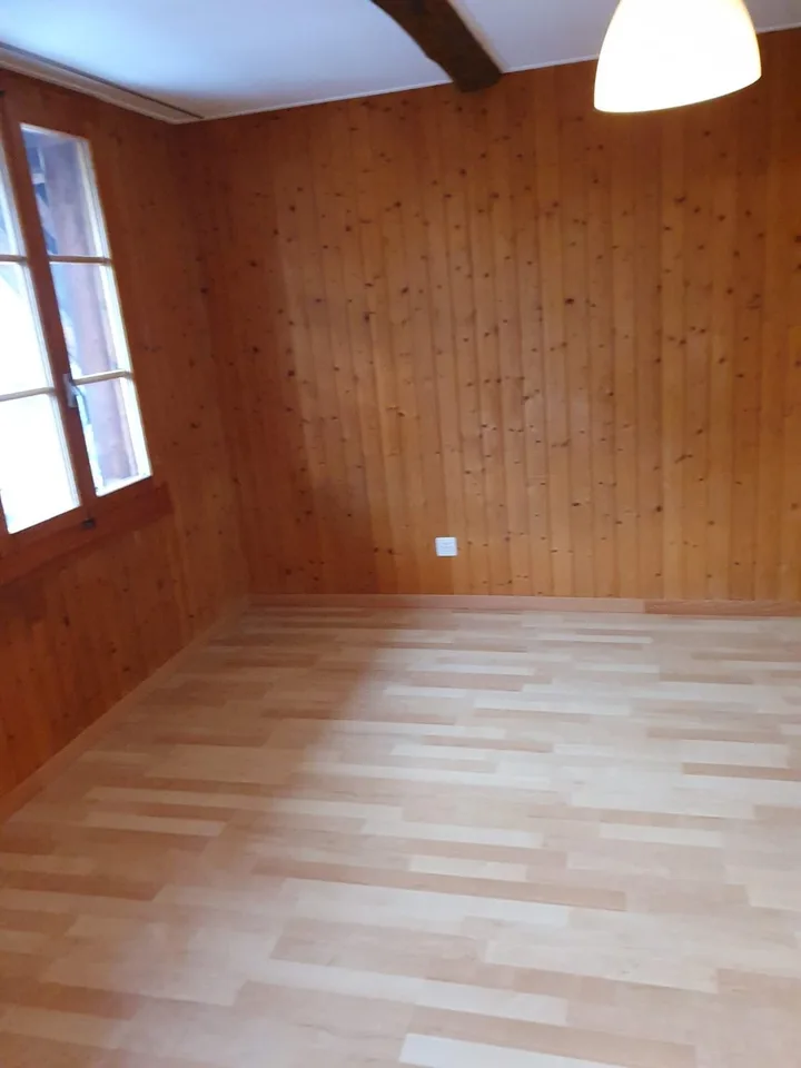 Appartement 4 pièces abordable à Biglen