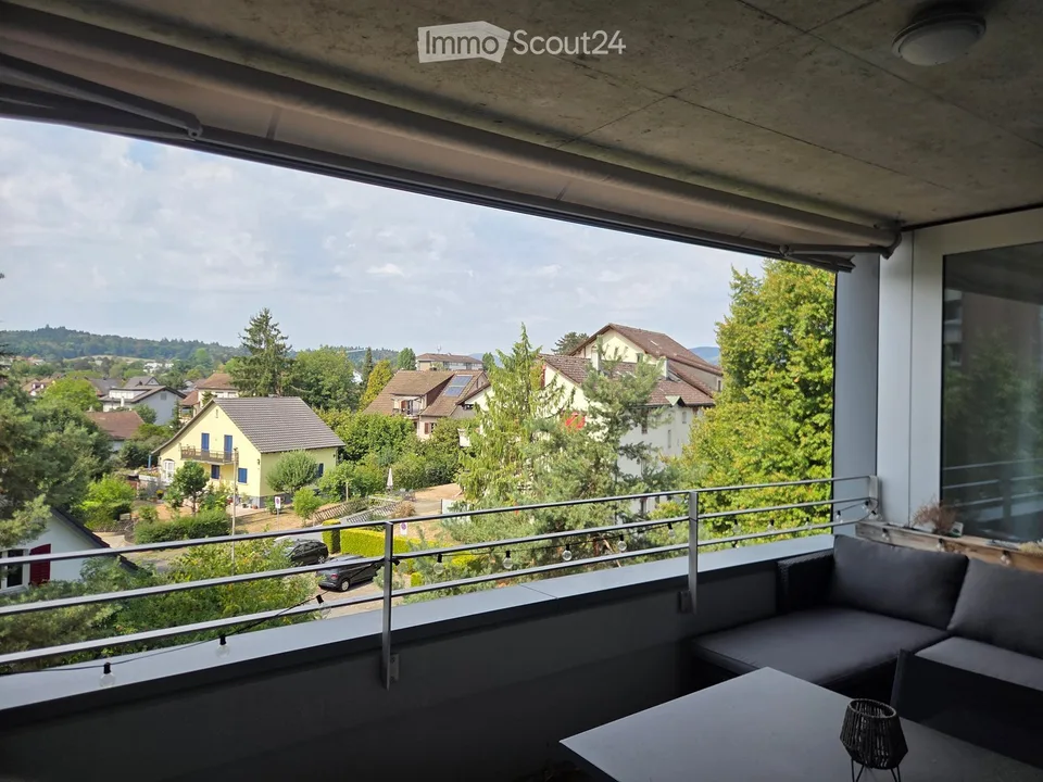 Nachmieter für helle 3.5-Zimmer-Wohnung mit Loggia an guter Lage in Suhr AG gesucht