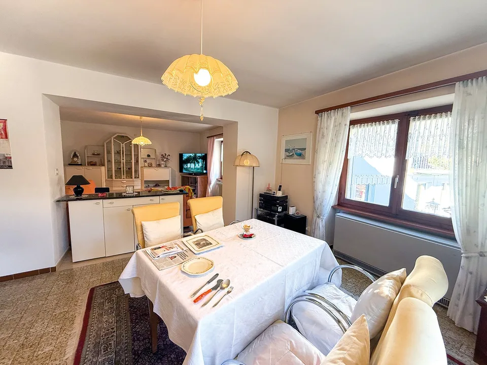 Casa di 5.5 Locali a Intragna
