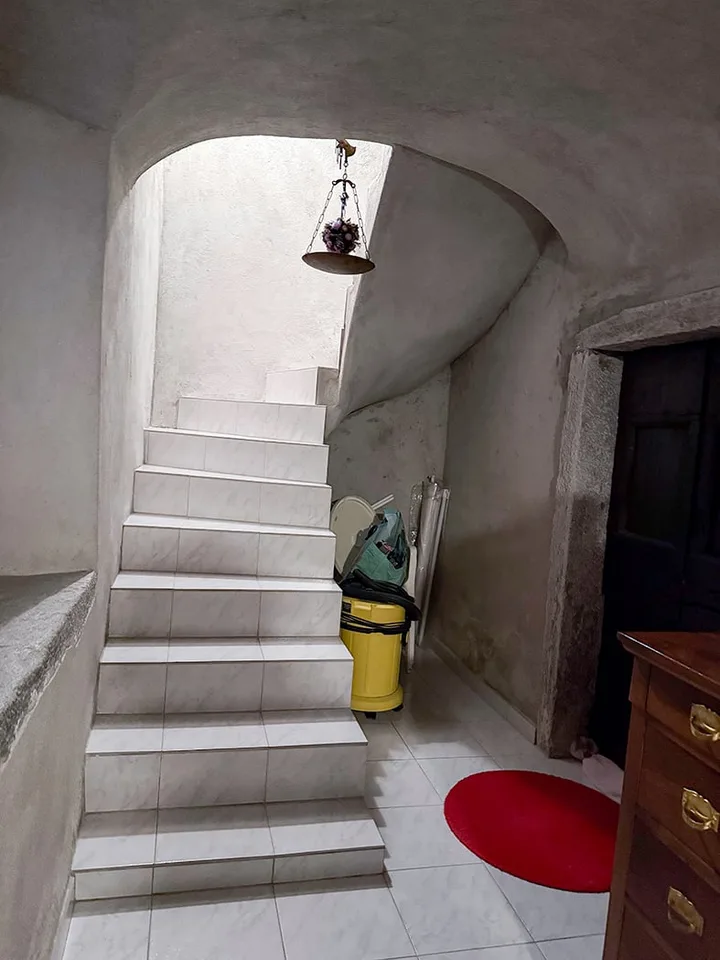 Casa di 5.5 Locali a Intragna