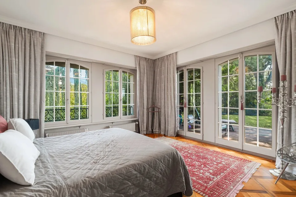 Exceptional Semi-Detached Villa with Panoramic Views of Lake Geneva and the Alps in Vevey