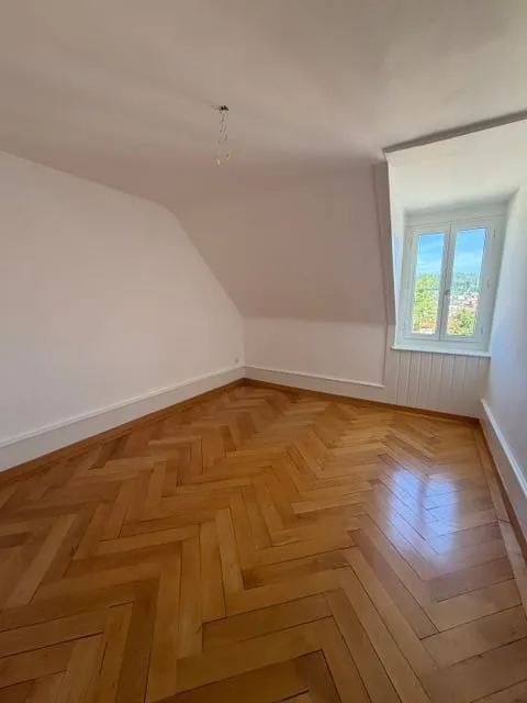 Beautiful 4-room apartment on the 4th floor – La Chaux-de-Fonds