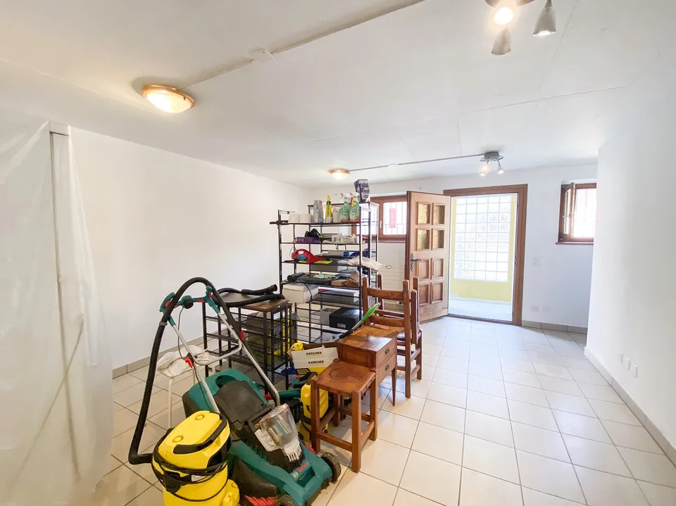 Bleniotal: Einfamilienhaus mit garten und garage