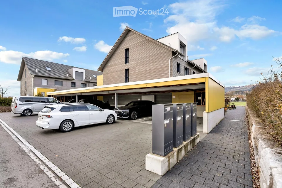 Maison mitoyenne moderne de 6.5 pièces à Scheuren – CHF 1'860 par an pour les frais de chauffage et de nettoyage