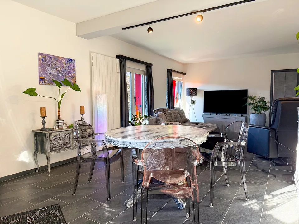 Zweitwohnsitz: 3,5-Zimmer-Wohnung mit Panoramablick auf den Fluss Maggia