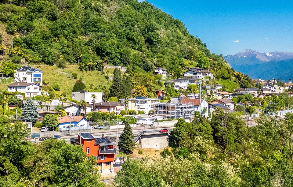 Zweitwohnsitz: 3,5-Zimmer-Wohnung mit Panoramablick auf den Fluss Maggia