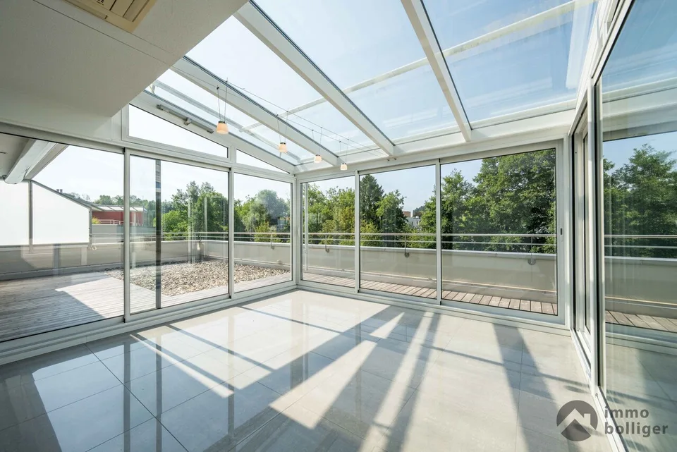 Licht und Komfort in perfekter Harmonie im Attikageschoss