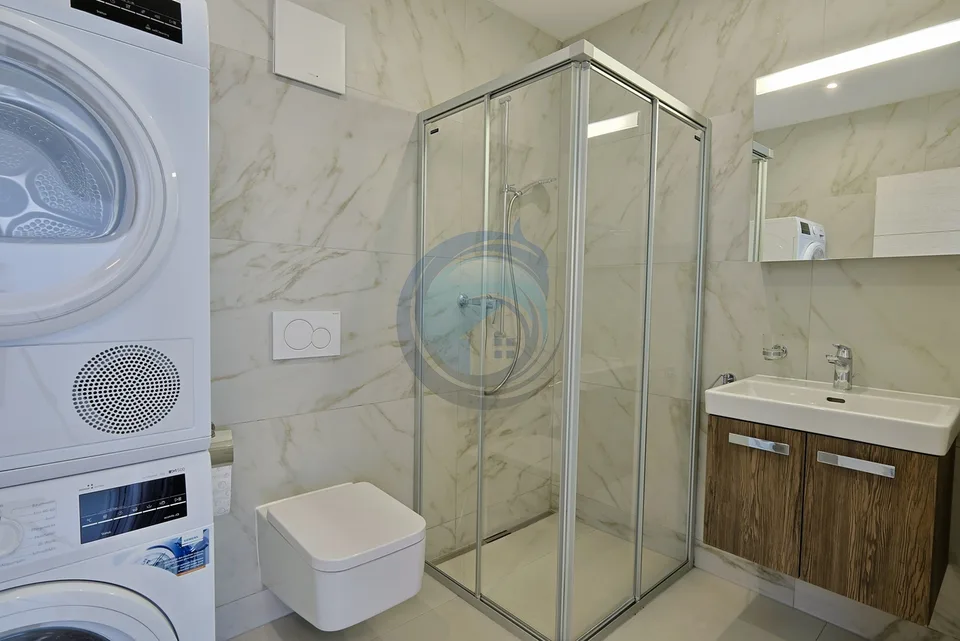 SPLENDIDO APPARTAMENTO DI 4,5 LOCALI CON BALCONI