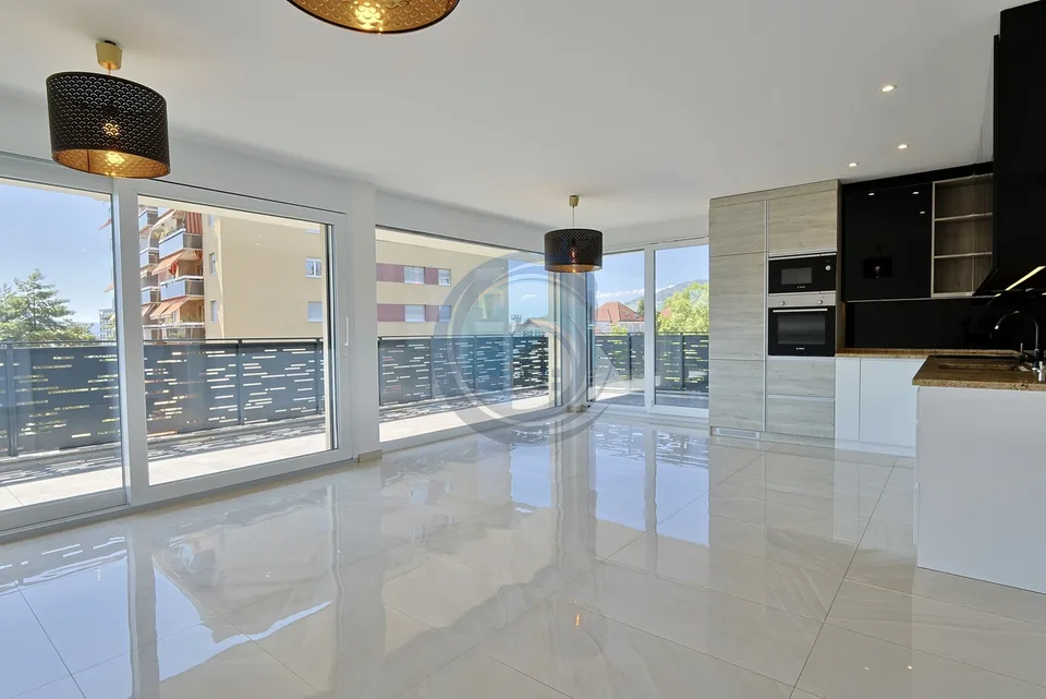 MAGNIFIQUE APPARTEMENT DE STANDING DE 4,5 PIÈCES AVEC BALCONS