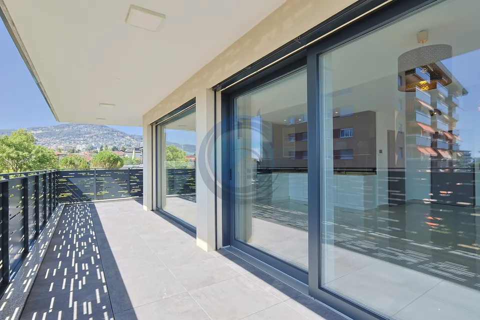 SPLENDIDO APPARTAMENTO DI 4,5 LOCALI CON BALCONI