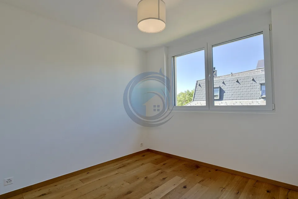 SPLENDIDO APPARTAMENTO DI 4,5 LOCALI CON BALCONI