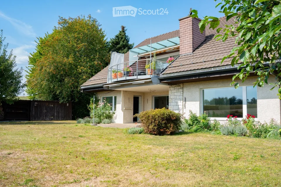 3.5 room ground floor apartment with large garden in Oberwil near Nürensdorf