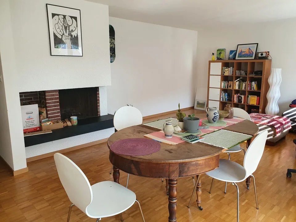 Cozy flatshare of 3 looks for new flatmate