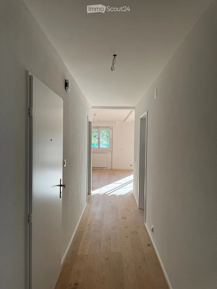 Wunderschöne 3,5-Zimmer-Wohnung in Matran – sofort verfügbar