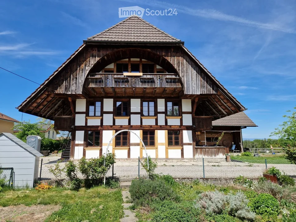 Charmante 3.5-Zimmer-Wohnung in historischem Bauernhaus – Kriechenwil