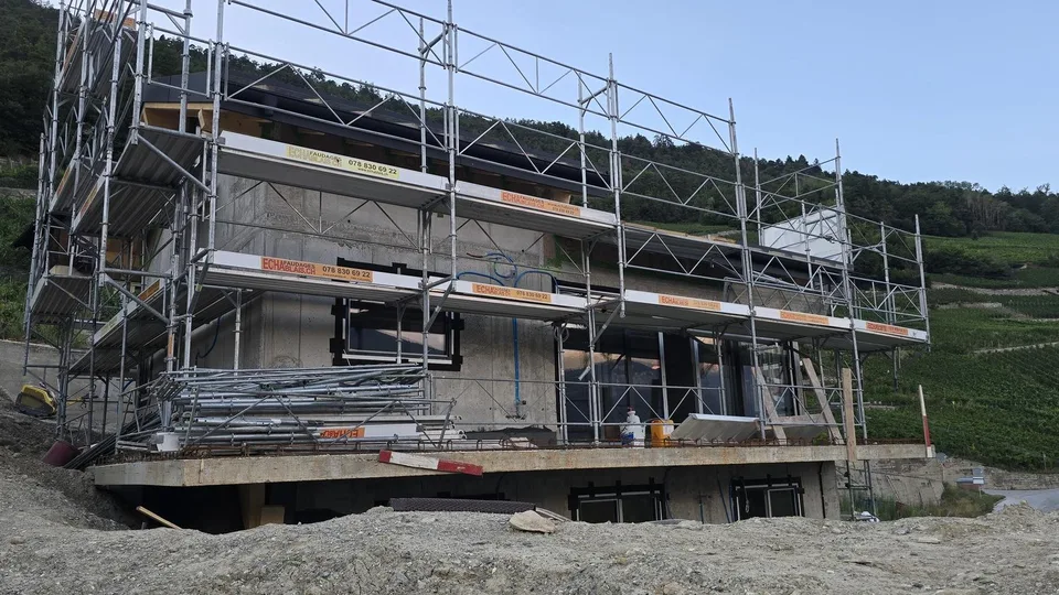 Nuova villa di 5,5 locali a Lens con 180m2 e vista mozzafiato