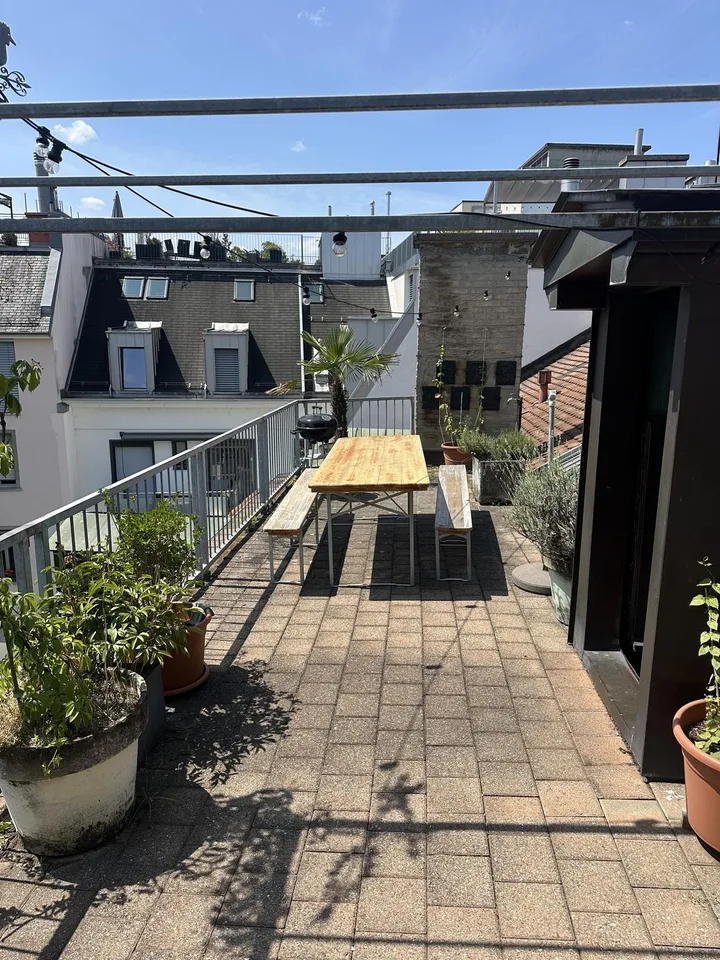 Zwischenmiete September Zentrale WG in Züri Stadt