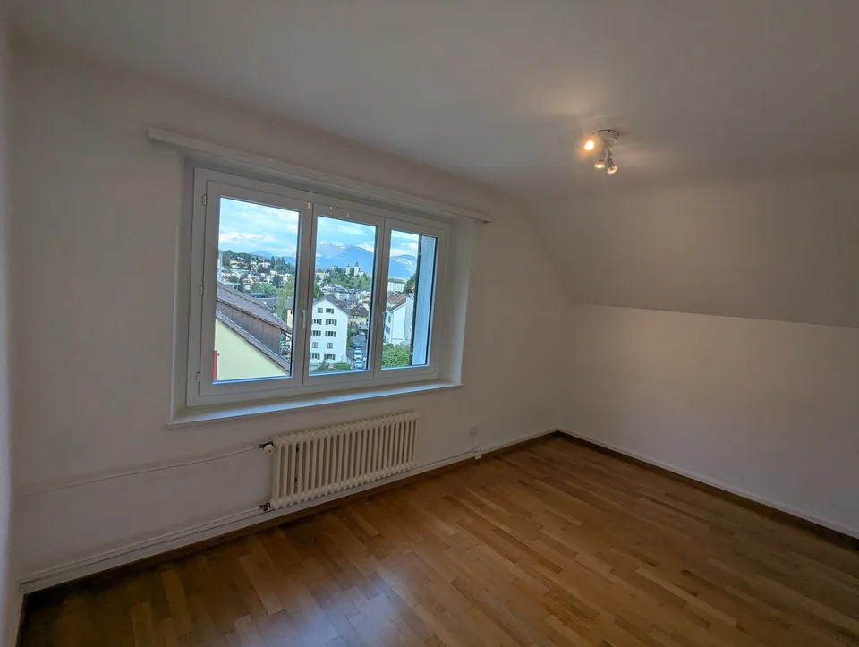 Separates Büro + Schlafzimmer in 2er WG