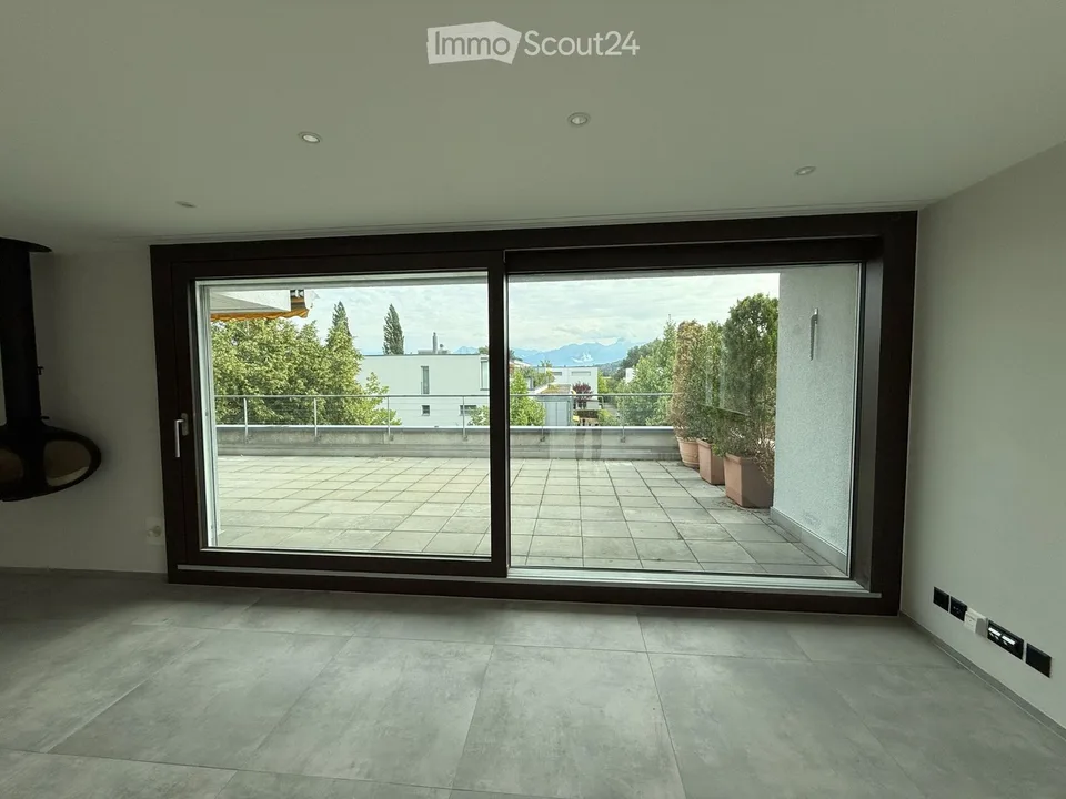 Charmante 4.5-Zimmer-Attikawohnung in Münsingen (Süd-Terrasse 40m2)