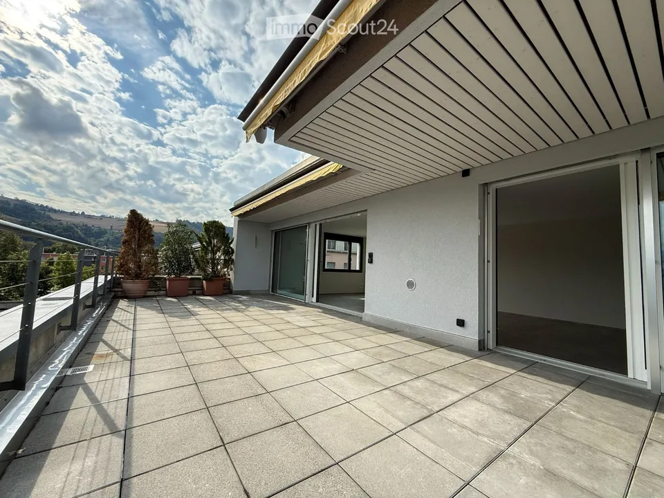 Charmante 4.5-Zimmer-Attikawohnung in Münsingen (Süd-Terrasse 40m2)