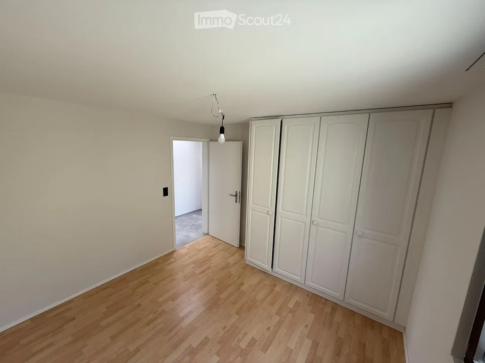 Charmante 4.5-Zimmer-Attikawohnung in Münsingen (Süd-Terrasse 40m2)