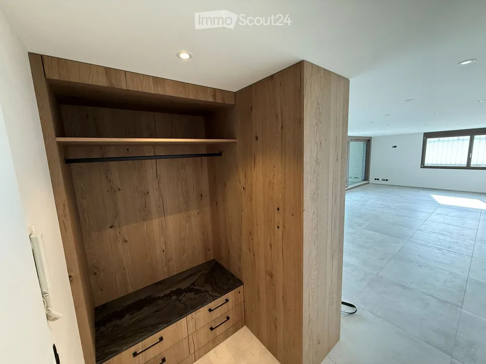 Charmante 4.5-Zimmer-Attikawohnung in Münsingen (Süd-Terrasse 40m2)