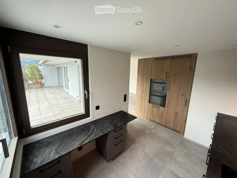 Charmante 4.5-Zimmer-Attikawohnung in Münsingen (Süd-Terrasse 40m2)