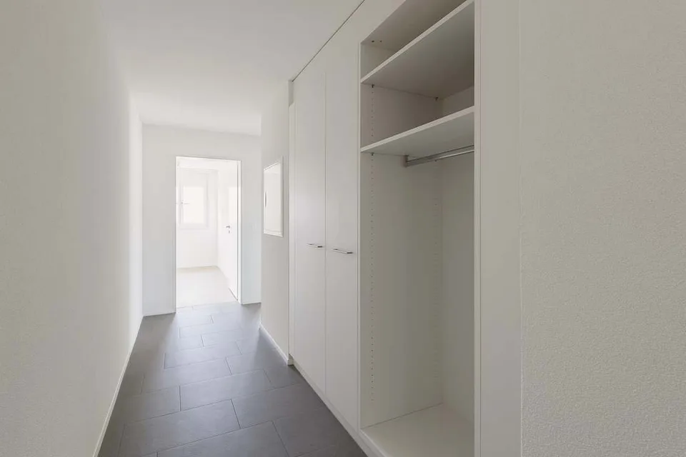 Appartamento moderno di 4 locali, posizione tranquilla a Dietikon