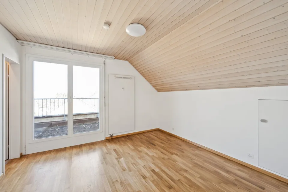 Spacious living in the green in Allschwil