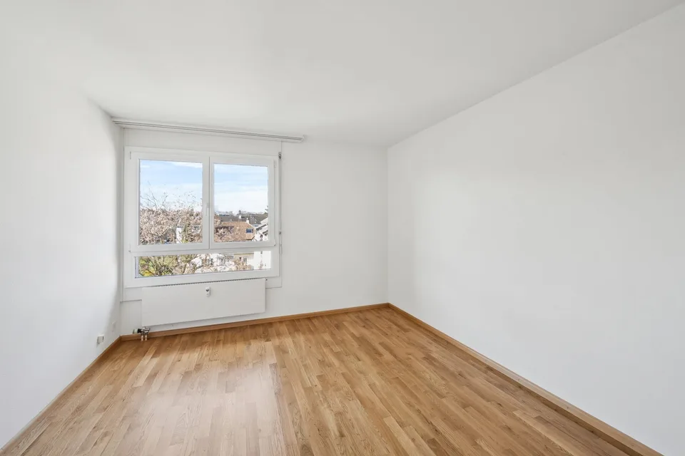 Spacious living in the green in Allschwil