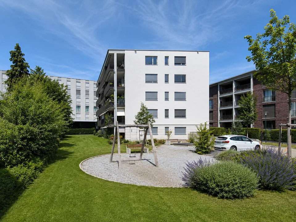 Appartement très central et neuf de 4,5 pièces avec des normes élevées