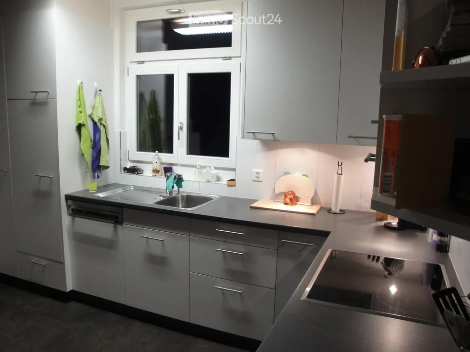Charming 4-room apartment on the 1st floor in a historic building in Wichtrach