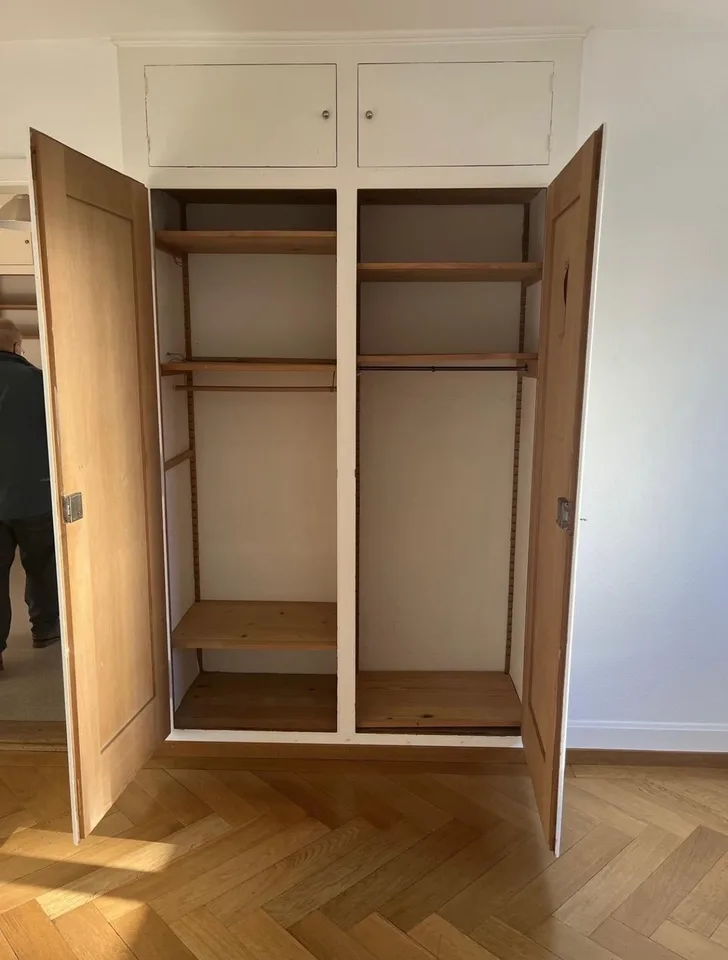 Centrally located 2-room old building apartment