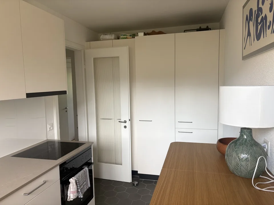 3,5-Zimmer-Wohnung in Schmiede Wiedikon - 6. Sept. - 21. Okt. (flexibel)