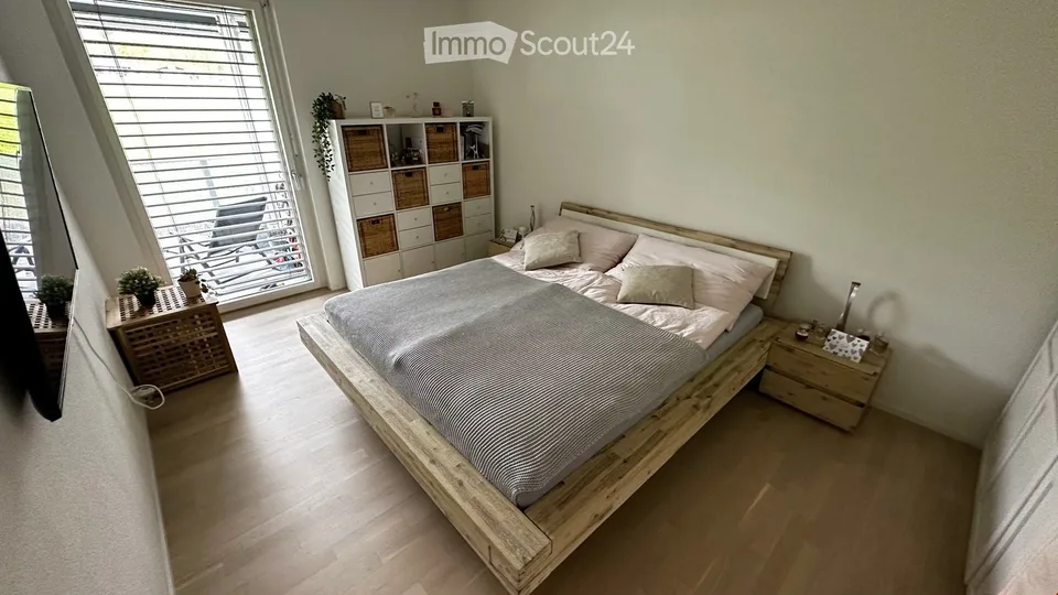 Beautiful 3.5-room apartment with a view of the greenery incl. EHP